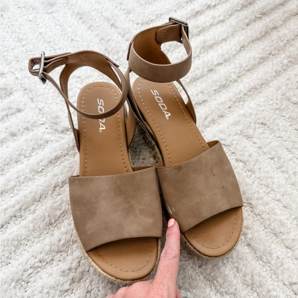 Womens Tan Espadrille Platform Sandals with Ankle Strap